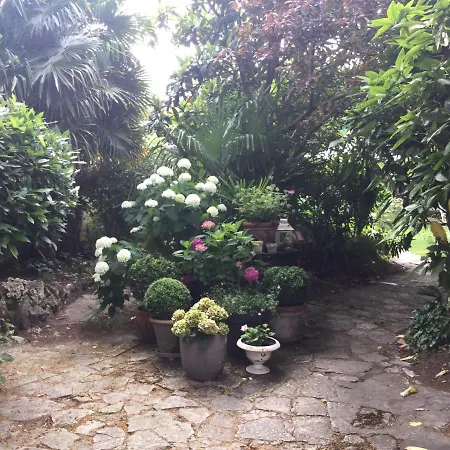 L'orangerie Du General לינה וארוחת בוקר 3*