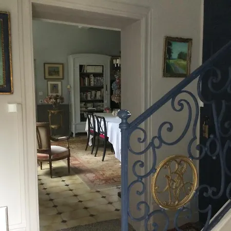 Alojamento de Acomodação e Pequeno-almoço L'orangerie Du General 3*