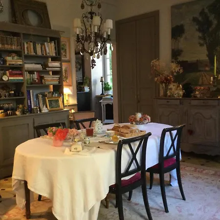 לינה וארוחת בוקר L'orangerie Du General